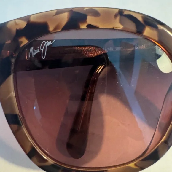 Maui Jim tortoise sunglasses - Picture 6 of 6